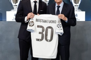 网页版登录入口-弗洛伦蒂诺谈马斯坦托诺：足球界涌现出来的顶级天才之一